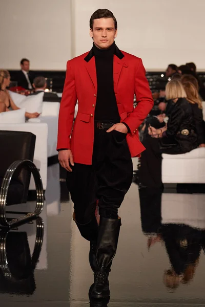 Look 29